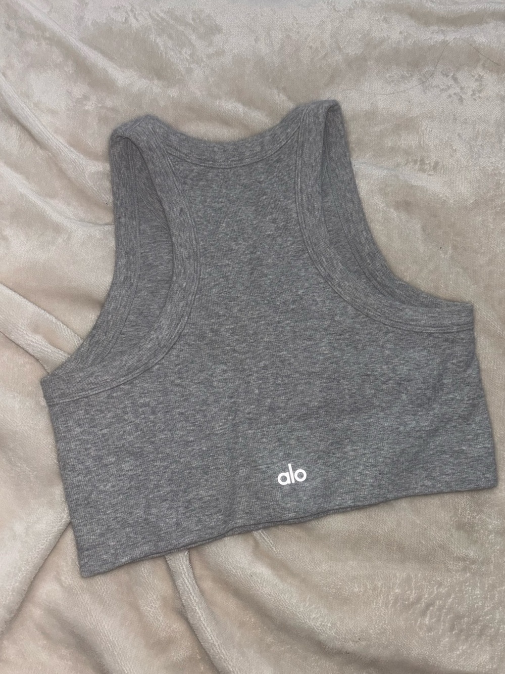 Alo yoga Tank - Picture 3 of 3